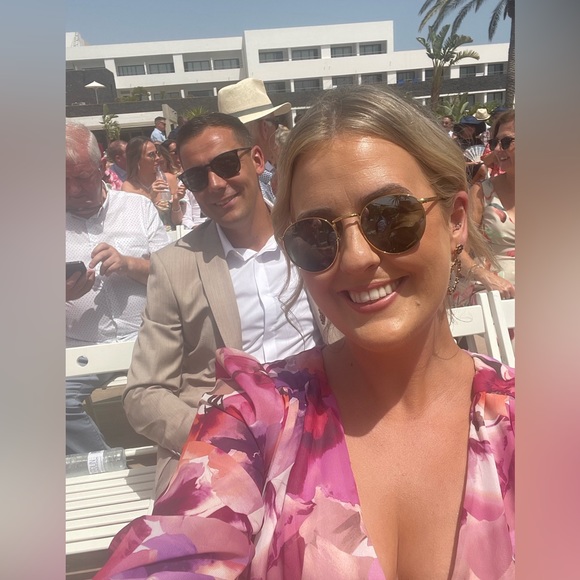 Occasion wear dress. - Picture 5 of 5